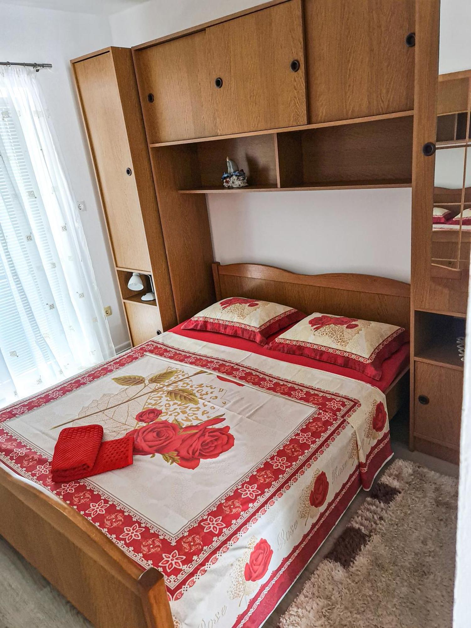 Apartments Benkovic Baska  Luaran gambar