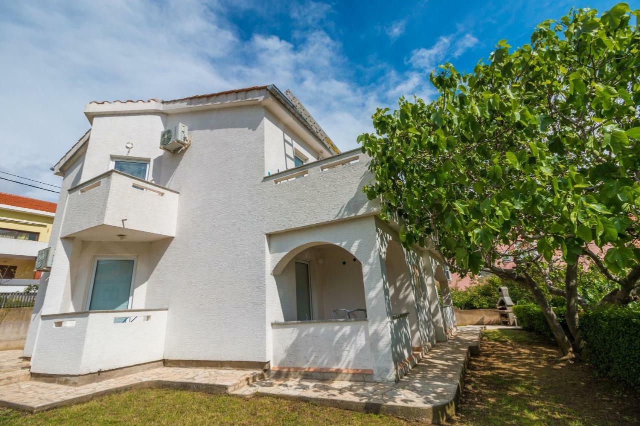 Apartments Benkovic Baska  Luaran gambar